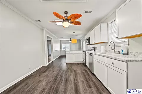 2522 Claussen Rd, Florence, SC 29506 photo 3
