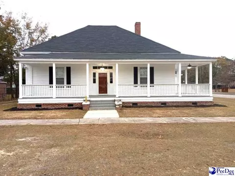 411 E Jefferson St, Dillon, SC 29536 photo 1
