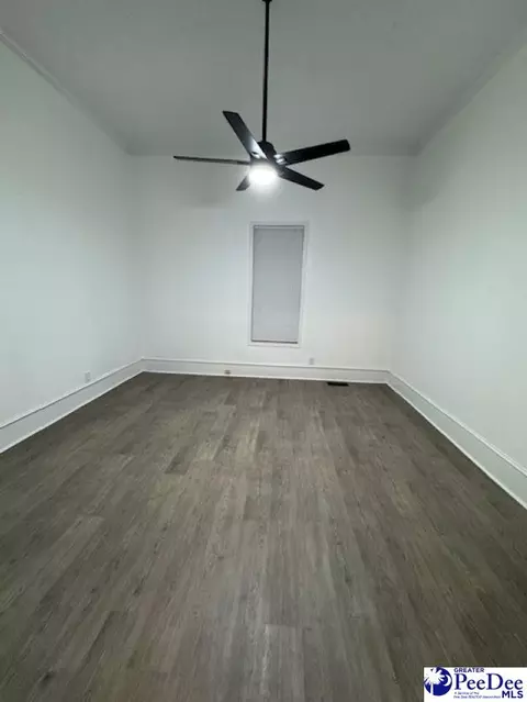 411 E Jefferson St, Dillon, SC 29536 photo 3