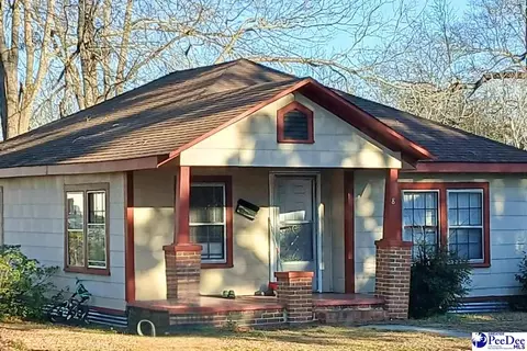 8 Depot St, Cheraw, SC 29520 photo 1