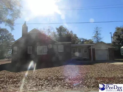 711 N 10th, Dillon, SC 29536 photo 1