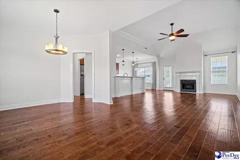 2808 Millcrest Dr, Florence, SC 29501 photo 4
