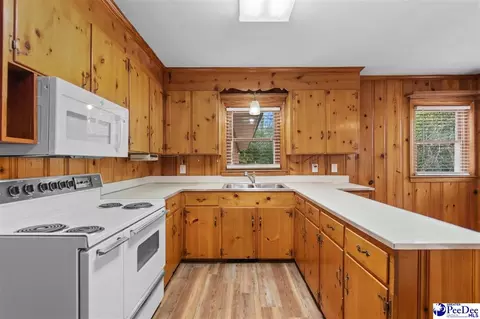 1117 Second Loop Rd, Florence, SC 29505 photo 11