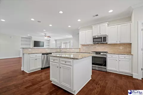 408 Brush Brook Dr, Effingham, SC 29541 photo 8