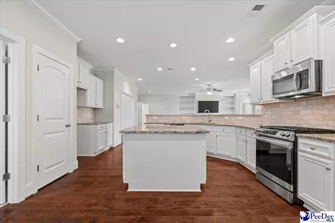 408 Brush Brook Dr, Effingham, SC 29541 photo 9