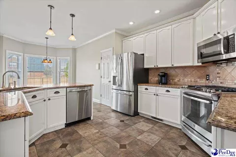 2805 Constitution Dr, Florence, SC 29501 photo 7