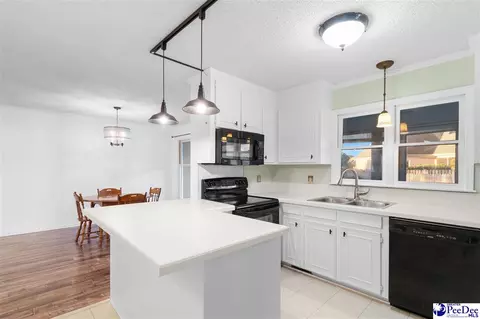 831 Smith Dr, Florence, SC 29501 photo 7