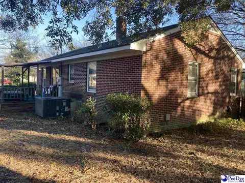 Exterior - 902 Mcleod St, Dillon, SC 29536 photo 2 of 2