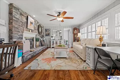 310 Lee Cir, Dillon, SC 29536 photo 10