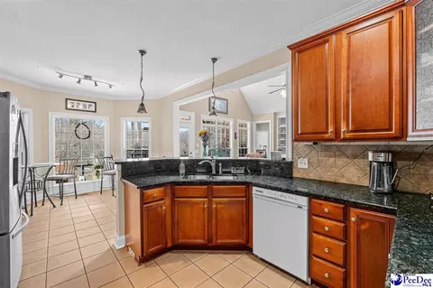 206 Rivergate Dr, Florence, SC 29501 photo 11