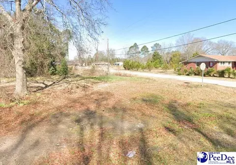 213 N 9th Ave, Dillon, SC 29536 photo 2