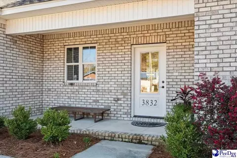 3832 Rose Dr, Florence, SC 29501 photo 2