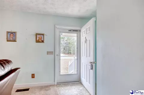 1207 E Jefferson St, Dillon, SC 29536 photo 5