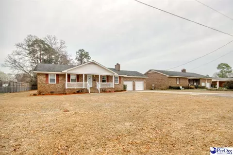 1207 E Jefferson St, Dillon, SC 29536 photo 4