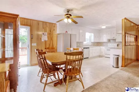 1207 E Jefferson St, Dillon, SC 29536 photo 15