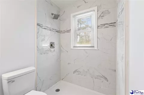 1002 E Candy Ln, Florence, SC 29505 photo 6