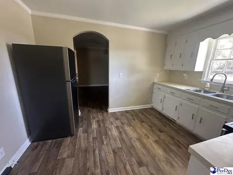 316 E Grace Dr, Florence, SC 29505 photo 6