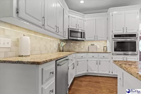 2811 Hermitage Ln, Florence, SC 29501 photo 12