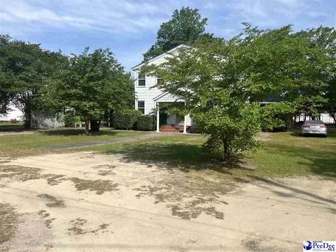 309 E Proctor St, Mullins, SC 29574 photo 2