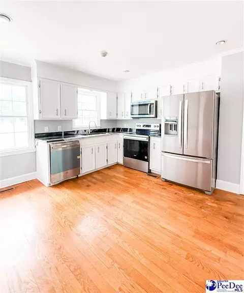 607 E Roosevelt St, Dillon, SC 29536 photo 7