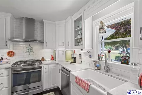 304 Diane Dr, Cheraw, SC 29520 photo 6