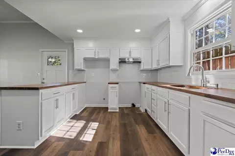 1933 3rd Loop UNIT B, Florence, SC 29501 photo 16