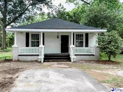 604 E Jefferson St, Dillon, SC 29536 photo 1