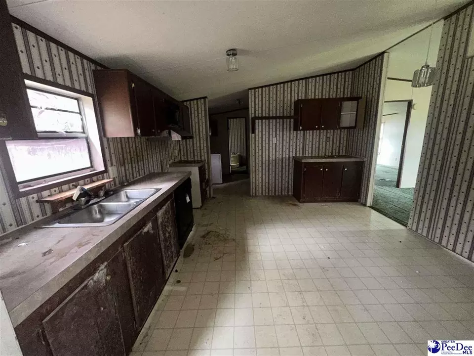  7116 Bethel Rd, Florence, SC 29506 photo 5