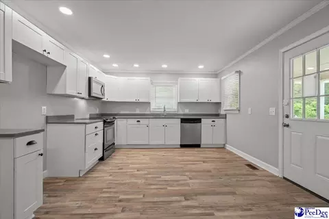 3406 Springvalley Dr, Florence, SC 29501 photo 5
