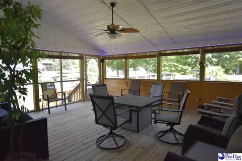 1255 Devaney Cir, Summerton, SC 29148 photo 3