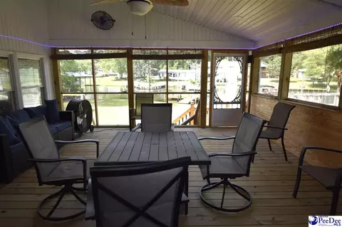 1255 Devaney Cir, Summerton, SC 29148 photo 5