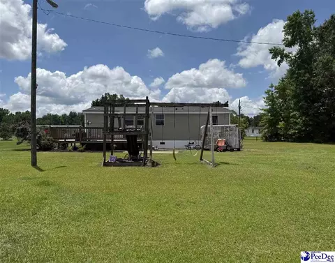 Exterior - 2252 Jake Dr, Dillon, SC 29536 photo 4 of 8