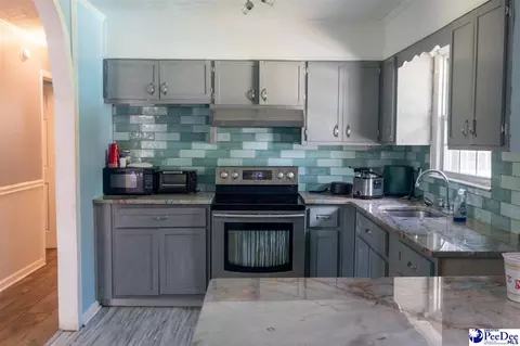 1213 E Washington St, Dillon, SC 29536 photo 11