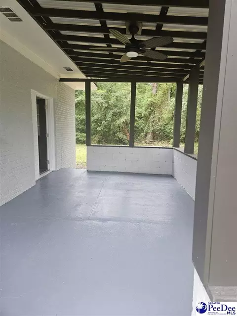 Exterior - 314 E Country Club Dr, Dillon, SC 29536 photo 1 of 3