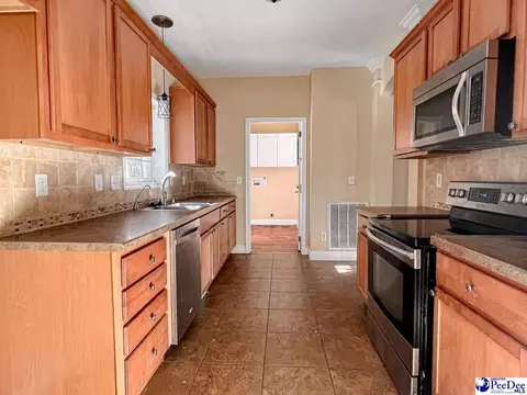 421 E Academy St, Latta, SC 29565 photo 13