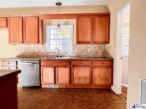 421 E Academy St, Latta, SC 29565 photo 12