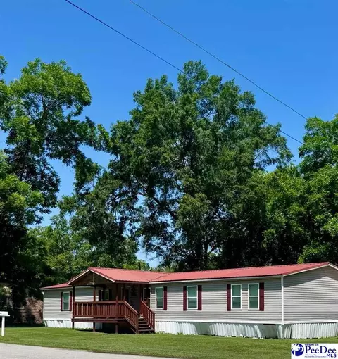 4 Easterling St, Bennettsville, SC 29512