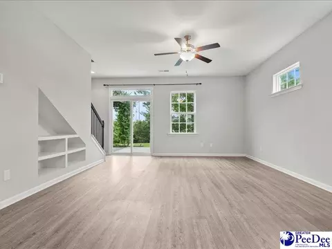 Living - 992 Abigail Ct, Florence, SC 29501 photo 1 of 6