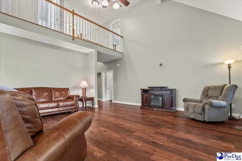 3892 W Pointe Dr, Florence, SC 29501 photo 4
