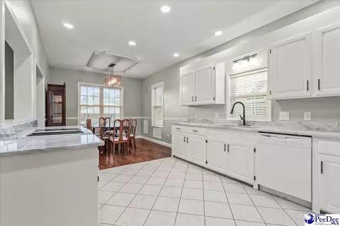 3892 W Pointe Dr, Florence, SC 29501 photo 8