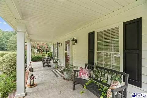 704 Edgewood Dr, Cheraw, SC 29520 photo 4