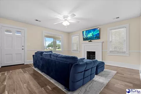 226 S Wallace Rd, Florence, SC 29506 photo 4