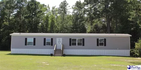 1406 Hobbs Dr, Summerton, SC 29148