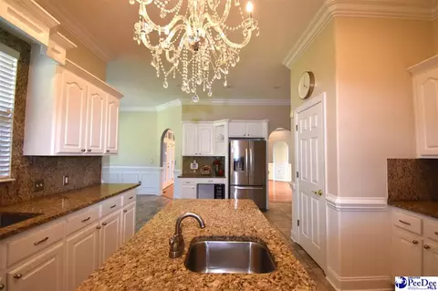 Kitchen - 3116 Brookstone Dr, Effingham, SC 29541 photo 6 of 8