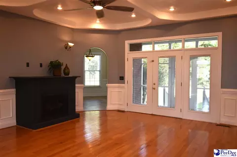 Living - 3116 Brookstone Dr, Effingham, SC 29541 photo 2 of 4