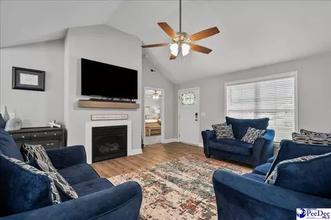 112 E Thorncliff, Florence, SC 29505 photo 6
