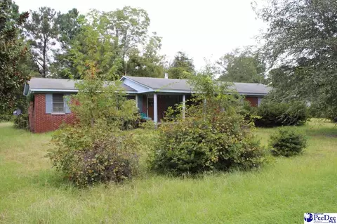 696 Kindale Park Rd, Kingstree, SC 29556
