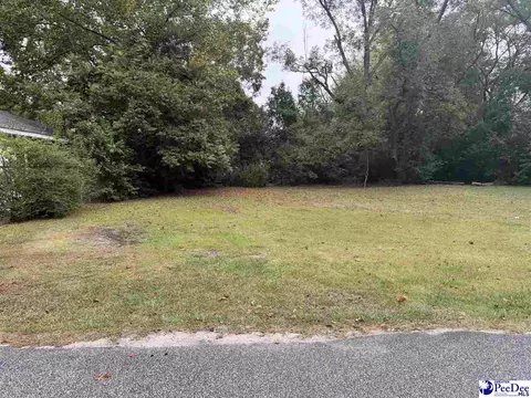 824 Commander St, Florence, SC 29506