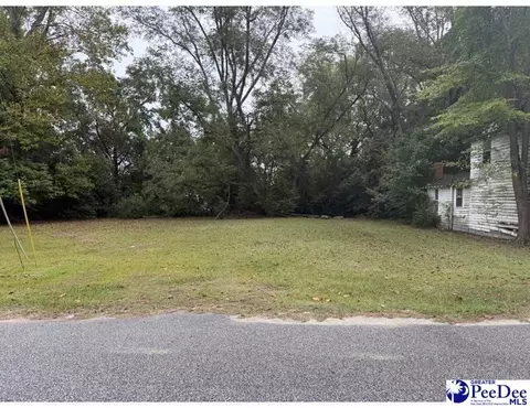 822 Commander, Florence, SC 29501