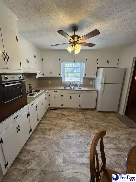 1012 Coker St, Dillon, SC 29536 photo 9
